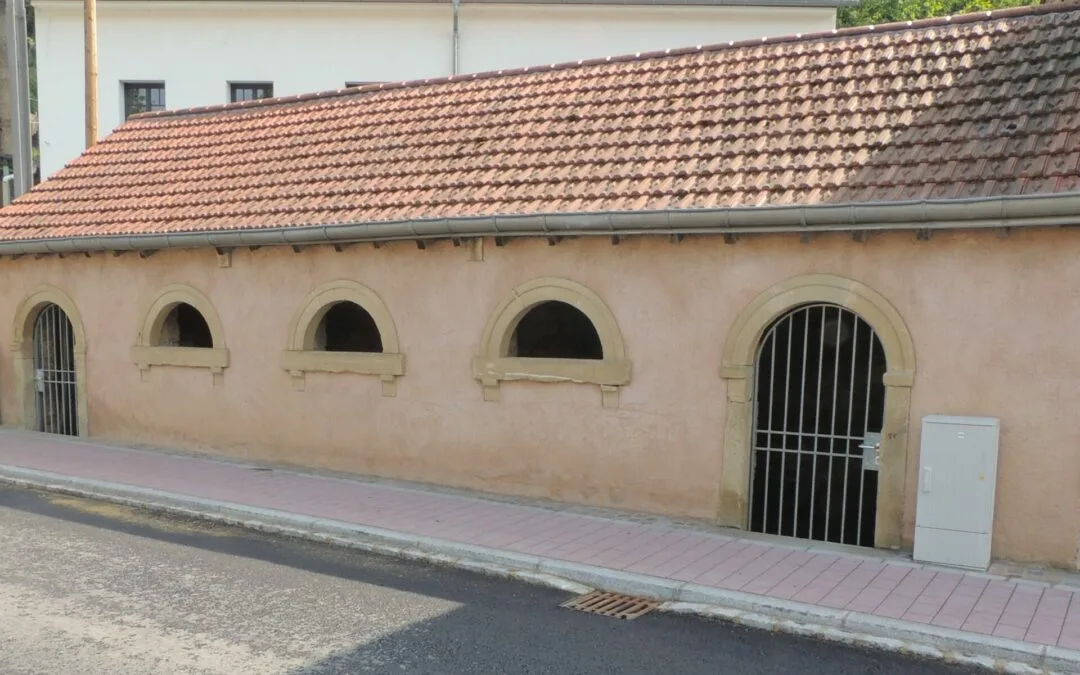 Zougang zum Wäschbuer /  Accès au bâtiment « Wäschbuer »